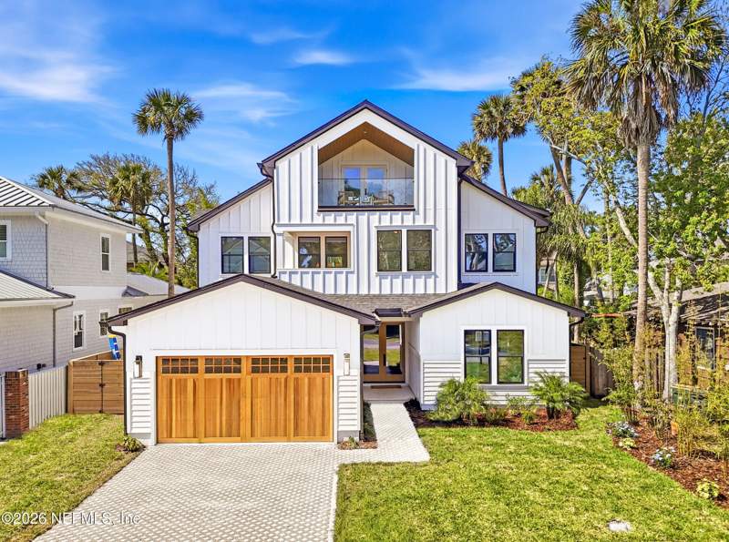 5 bedroom Single Family Residence at 371 9th Street, Atlantic Beach, Atlantic Beach — photo 3