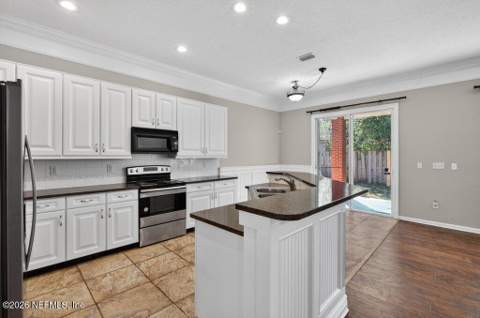 1218 Brighton Ridge Court, Jacksonville FL - photo 13 of 41