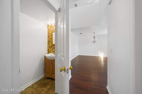 5470 Turkey Creek Road, Jacksonville FL - photo 19 of 52