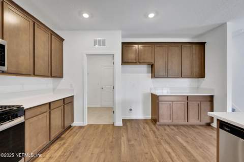 1758 Trainors Way, Jacksonville FL - photo 6 of 25