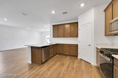 1758 Trainors Way, Jacksonville FL - photo 9 of 25