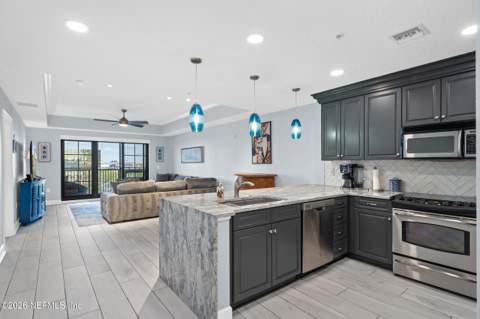 1478 Riverplace Boulevard #803, Jacksonville FL - photo 9 of 39