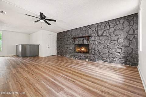 1017 Legay Avenue, Jacksonville FL - photo 6 of 28