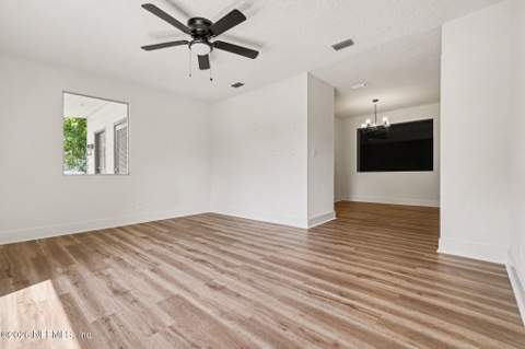 1017 Legay Avenue, Jacksonville FL - photo 9 of 28
