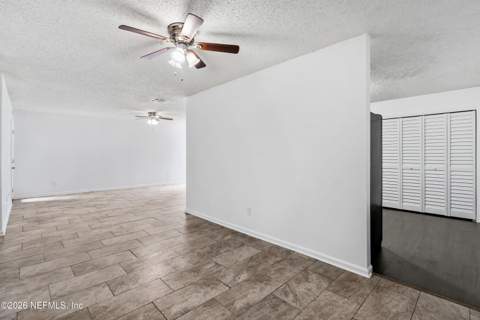 4023 Stillwood Drive, Jacksonville FL - photo 14 of 36