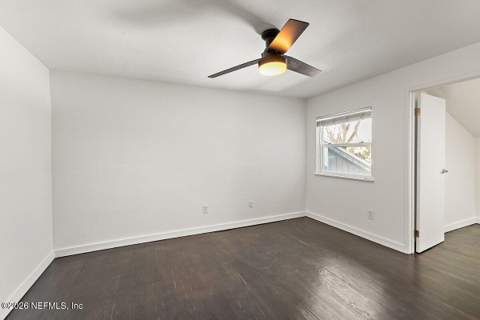 1210 Wonderwood Drive, Jacksonville FL - photo 11 of 36