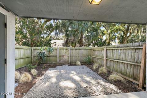 1210 Wonderwood Drive, Jacksonville FL - photo 21 of 36