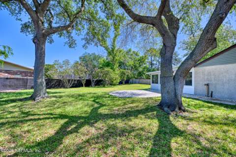 582 Aquatic Drive, Atlantic Beach FL - photo 17 of 28