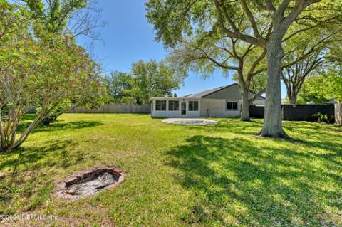582 Aquatic Drive, Atlantic Beach FL - photo 18 of 28