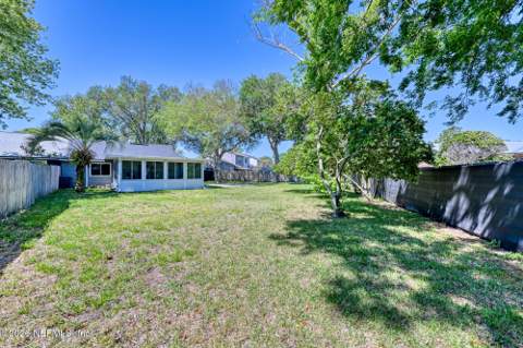 582 Aquatic Drive, Atlantic Beach FL - photo 20 of 28