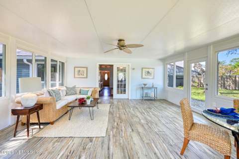 582 Aquatic Drive, Atlantic Beach FL - photo 15 of 28
