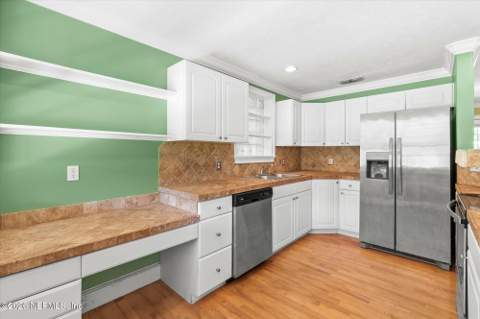 116 Oakland Avenue, San Mateo FL - photo 11 of 26