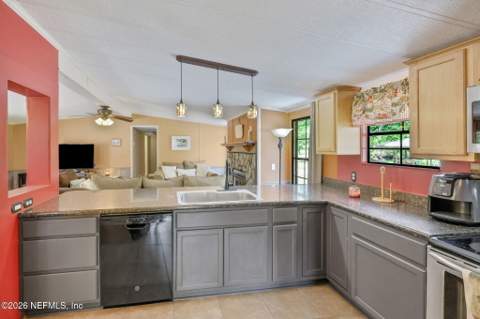 11419 Bocephus Lane, Jacksonville FL - photo 13 of 58