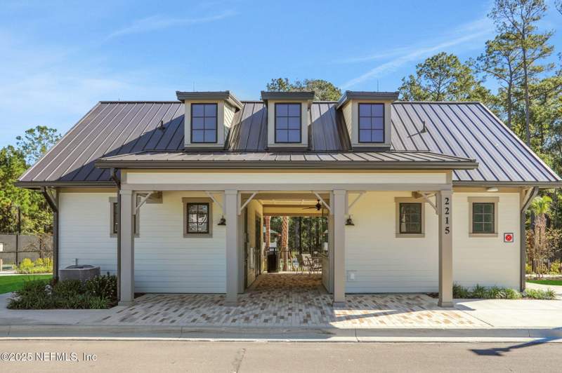 5 bedroom Single Family Residence at 2305 Jennings Farm Drive, Jennings Farm, Middleburg — photo 2