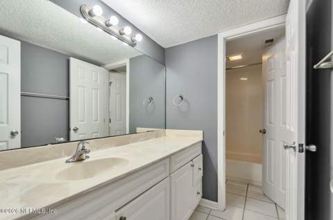 3916 Corrida Court #8, Jacksonville FL - photo 8 of 24