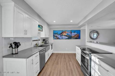 6656 Ramoth Drive, Jacksonville FL - photo 9 of 45