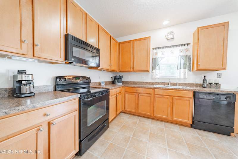 5 bedroom Single Family Residence at 6054 Chestnut Gelding Lane, Winchester Ridge, Jacksonville — photo 5