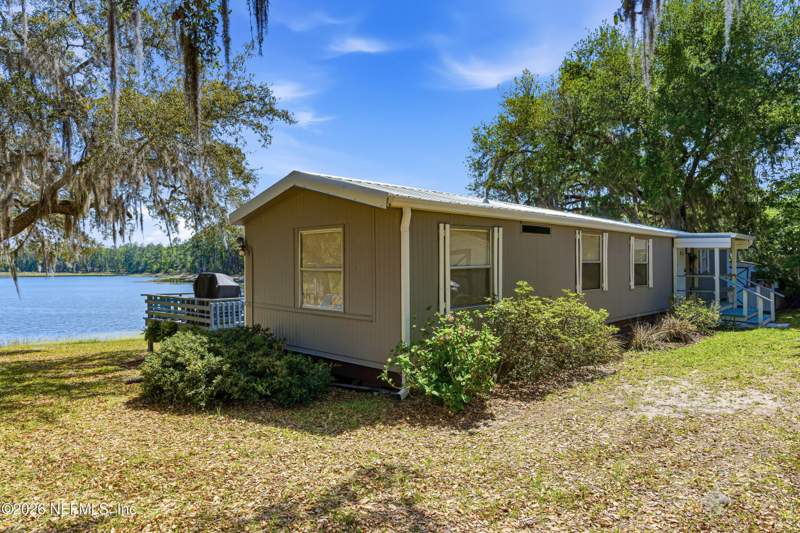2 bedroom Manufactured Home at 115 Lake Susan Road, Metes & Bounds, Hawthorne — photo 3
