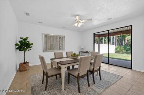 14033 N Devan Lee Drive, Jacksonville FL - photo 6 of 22