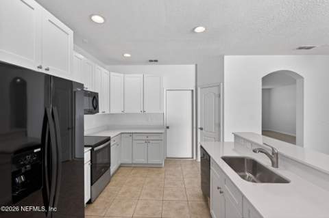 14033 N Devan Lee Drive, Jacksonville FL - photo 10 of 22