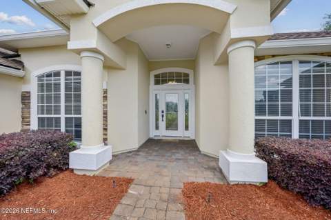 14715 Starratt Creek Drive, Jacksonville FL - photo 13 of 69