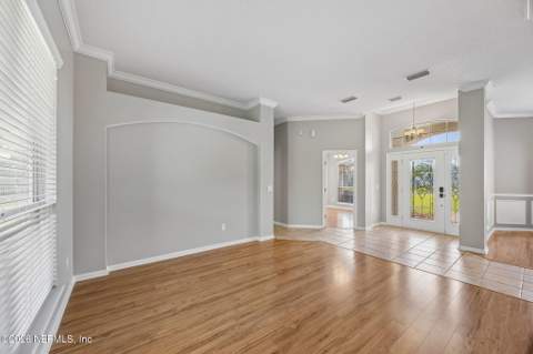 14715 Starratt Creek Drive, Jacksonville FL - photo 17 of 69