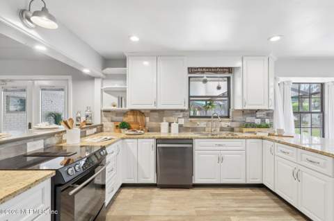 1590 Pitch Pine Avenue, St. Johns FL - photo 7 of 55
