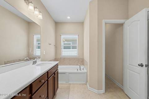 16181 Dowing Creek Drive, Jacksonville FL - photo 18 of 25