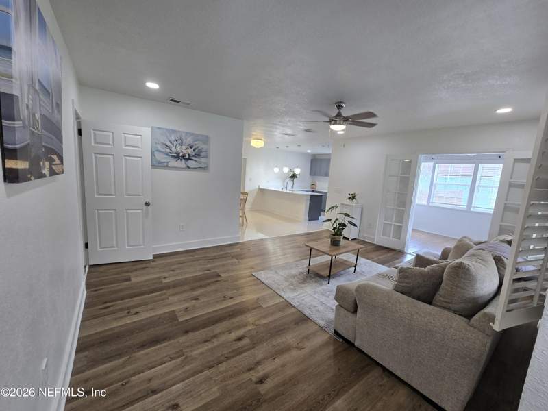 3 bedroom Single Family Residence at 1893 E Road, Ridgeland Gardens, Jacksonville — photo 5