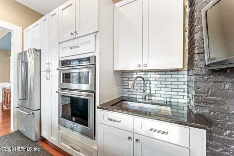 231 W 6th Street, Jacksonville FL - photo 13 of 38