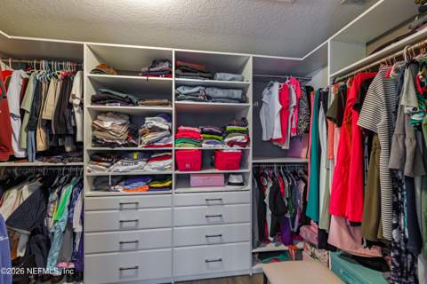 1252 Luffness Drive, Jacksonville FL - photo 8 of 51