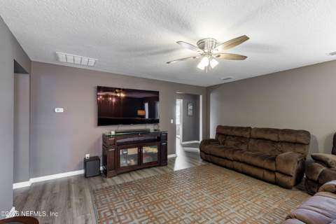 1252 Luffness Drive, Jacksonville FL - photo 14 of 51