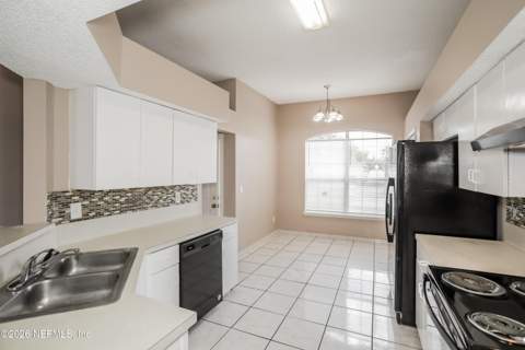 7953 Georgia Jack Court, Jacksonville FL - photo 10 of 21