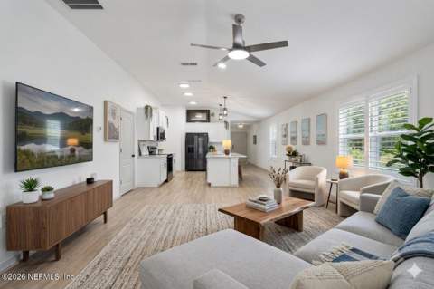 6068 Bucking Bronco Drive, Jacksonville FL - photo 18 of 34