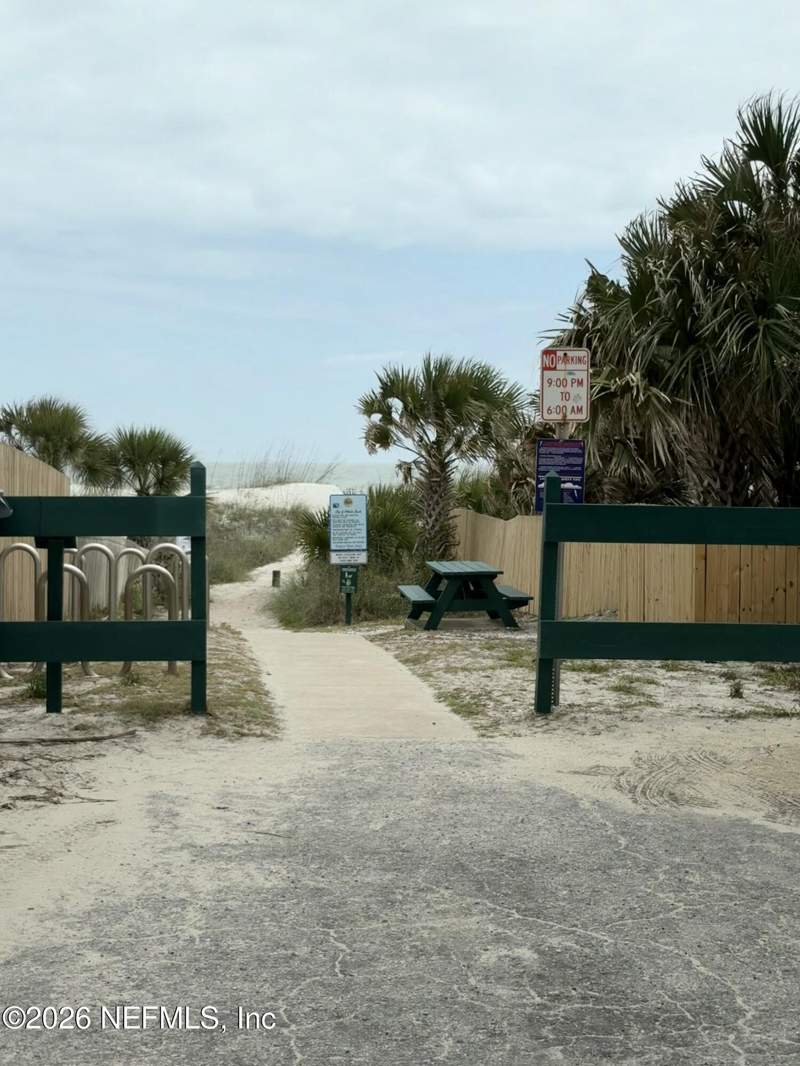 5 bedroom Single Family Residence at 120 Beach Avenue, Atlantic Beach, Atlantic Beach — photo 5
