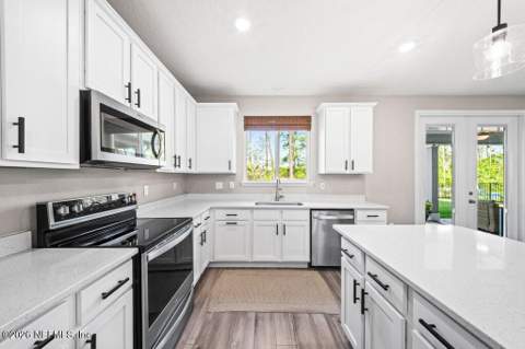 13073 Palmetto Bluff Drive, Jacksonville FL - photo 8 of 45