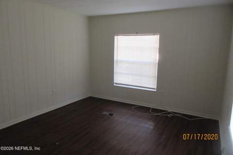 7614 Club Duclay Drive, Jacksonville FL - photo 7 of 21