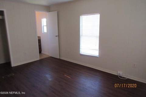 7614 Club Duclay Drive, Jacksonville FL - photo 11 of 21
