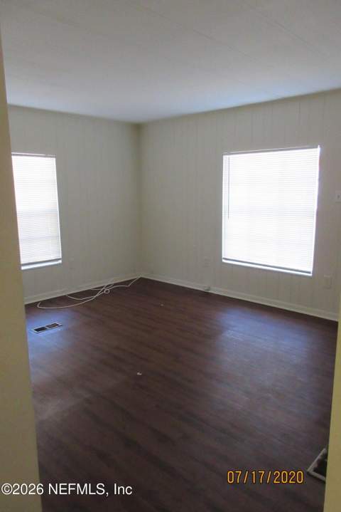 7614 Club Duclay Drive, Jacksonville FL - photo 6 of 21