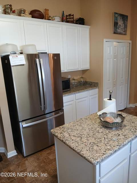6389 Pinewood Hills Drive, Jacksonville FL - photo 17 of 21
