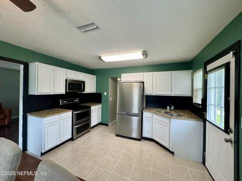 4612 Fremont Street, Jacksonville FL - photo 9 of 21
