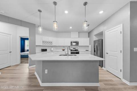 12278 Gillespie Avenue, Jacksonville FL - photo 12 of 30