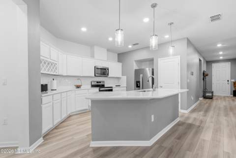 12278 Gillespie Avenue, Jacksonville FL - photo 13 of 30
