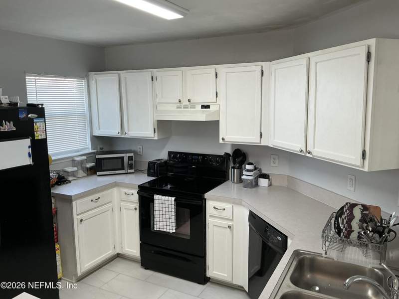 3 bedroom Single Family Residence at 7866 Georgia Jack Drive, Big Oak Run, Jacksonville — photo 2