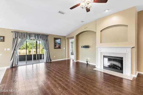6933 Southern Oaks Drive, Jacksonville FL - photo 9 of 39