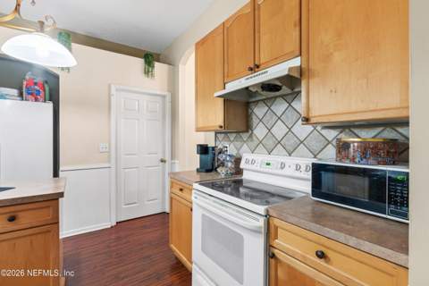 4593 Cape Elizabeth Court, Jacksonville FL - photo 14 of 42