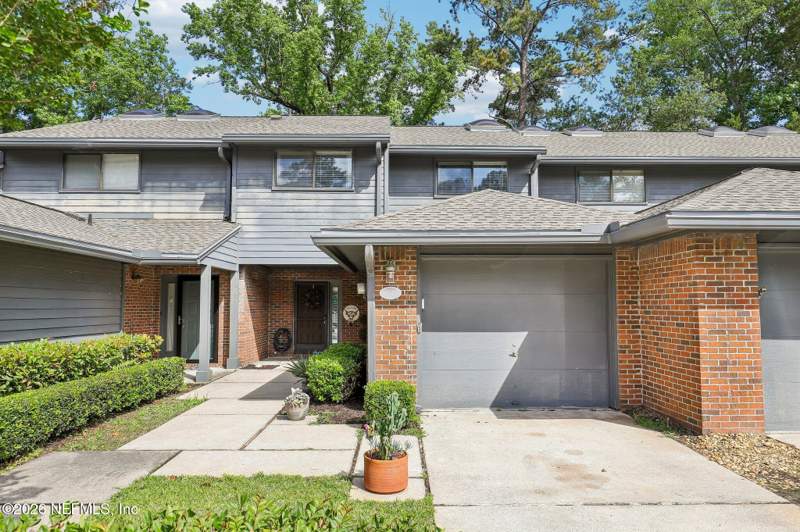 3 bedroom Condominium at 4145 Quiet Creek Loop, Ravines, Middleburg — photo 2