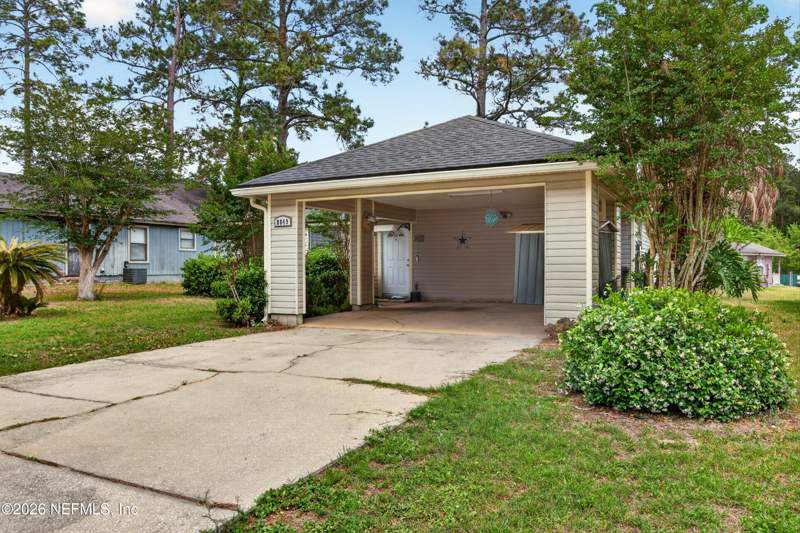 3 bedroom Single Family Residence at 8849 Victoria Landing Drive, Victoria Landing, Jacksonville — photo 3