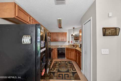 8849 Victoria Landing Drive, Jacksonville FL - photo 8 of 21