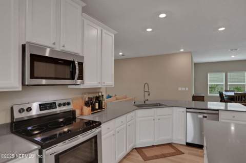 2857 Brambleton Place, Green Cove Springs FL - photo 10 of 62